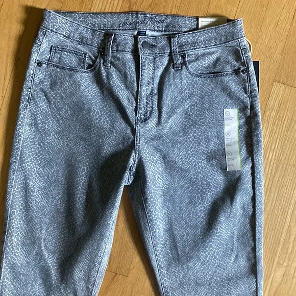Universal Threads High Rise Skinny Jeans Gray Animal Print sz 12 - Picture 5 of 11
